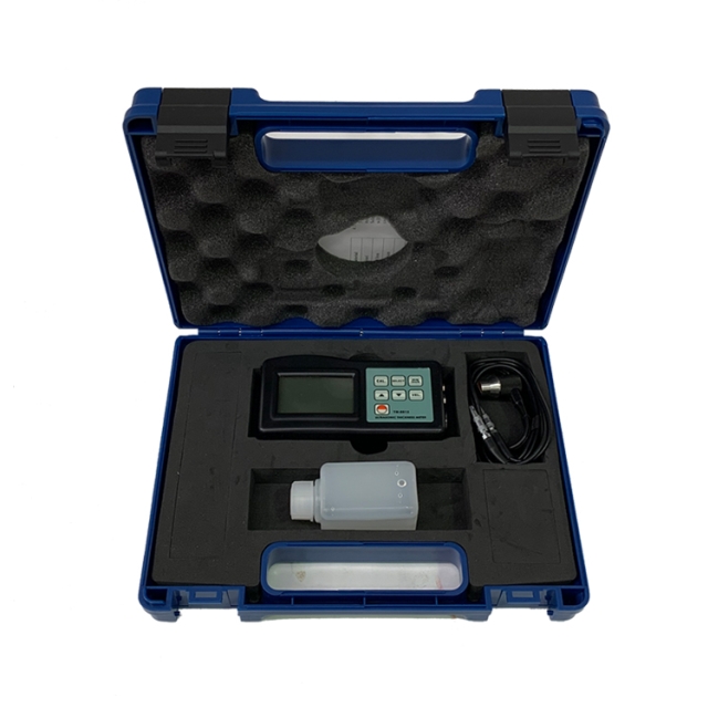ULTRASONIC PIPE THICKNESS GAUGE